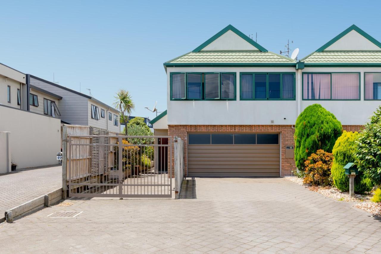 Вілла Mount Sunset - Mt Maunganui Townhouse Маунт-Маунгануй Екстер'єр фото